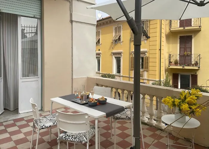 8 1-2 By Interhome Lejlighed *