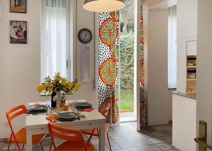 8 1-2 By Interhome * Imperia