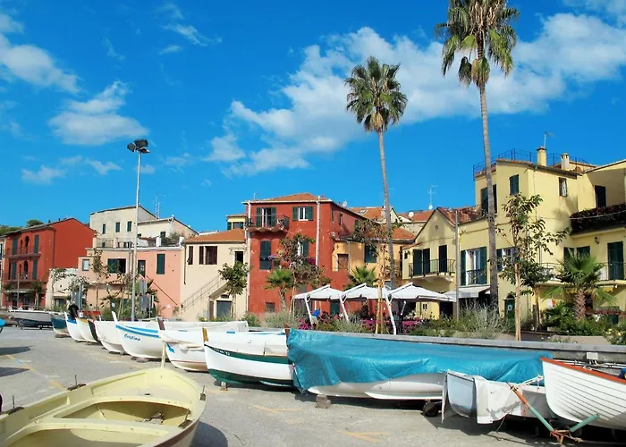 8 1-2 By Interhome * Imperia